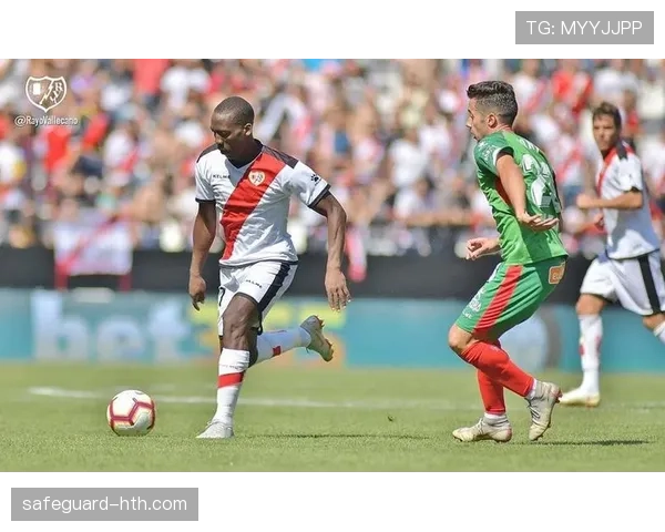 五大联赛绿茵赛场近期走势清晰,各队竞争格局持续提升 五大联赛绿茵赛场近期走势清晰,各队竞争格局持续提升